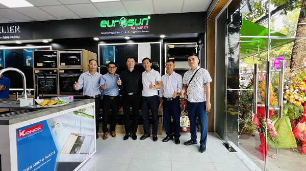 Đội ngũ chăm sóc khách hàng tại Hệ Thống Bếp 365 2 Nhiệm vụ của đội ngũ chăm sóc khách hàng tại Bếp 365