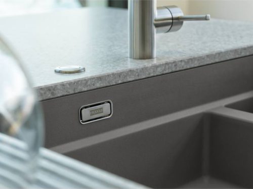 Chậu rửa đá Franke KNG 120 Stone Grey 3 anh chau rua da franke kng 120 stone grey